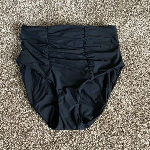 High wasted bikini bottoms